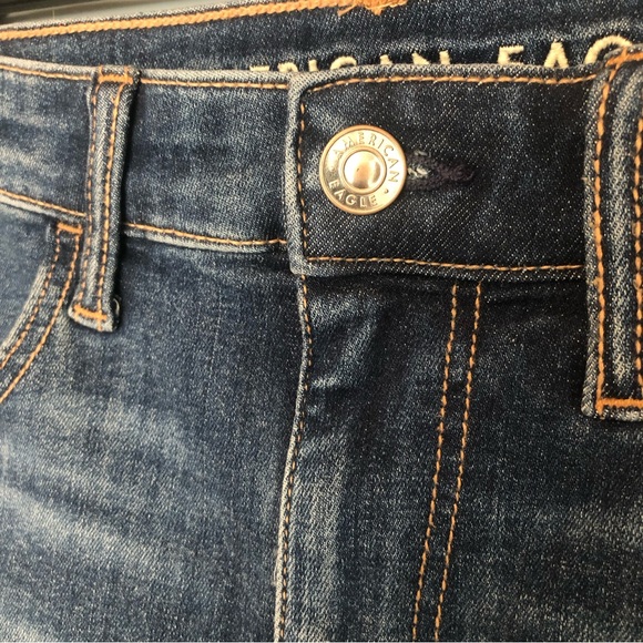 American Eagle Ne(x)t Level High-Waisted Short Shorts size 6 - Picture 4 of 8